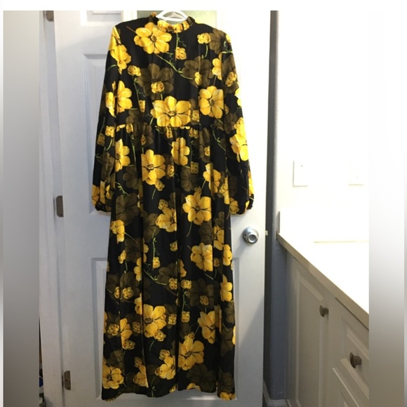 New dress 👗 - Picture 6 of 6